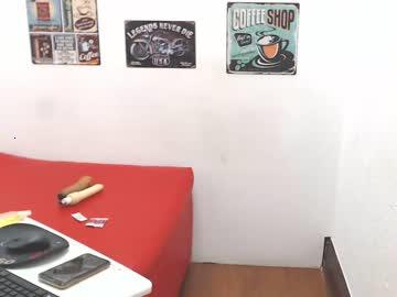 andrea_shemale chaturbate