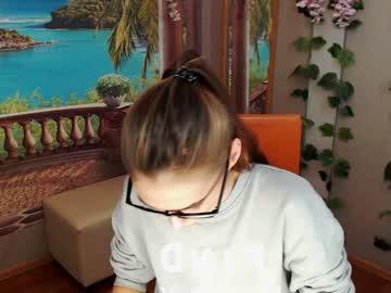 ariella_flode chaturbate