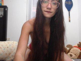 Emilyhotsexxx bongacams