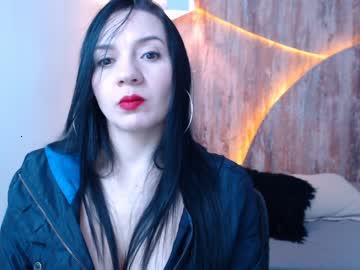 leah_bran chaturbate