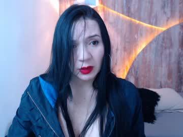 leah_bran chaturbate