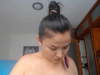 LizzCardona bongacams