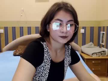 loraliecutter chaturbate