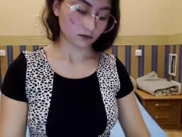 loraliecutter chaturbate