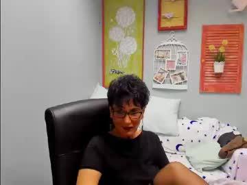 meganmilf chaturbate