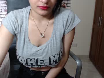 mia_very_hot chaturbate