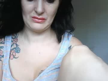 miaandrea32 chaturbate