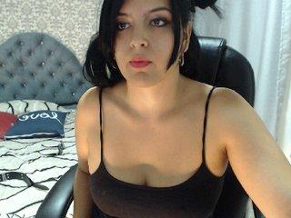 michellelovee bongacams