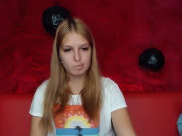 phyliss_lippo chaturbate