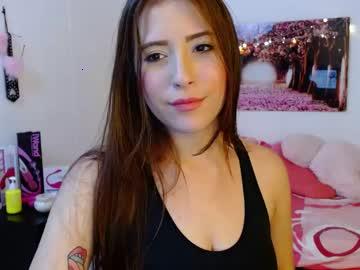 redhead_roxxie chaturbate