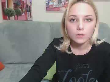 rikkihill chaturbate