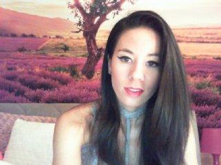 Roselyn12 bongacams