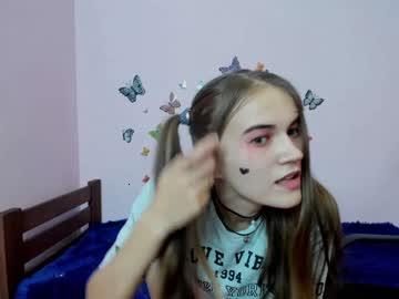 sara_bills chaturbate