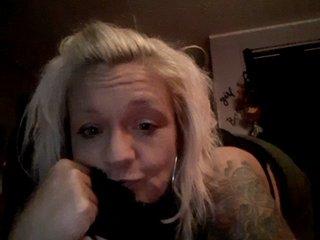 Savannah-Ahh bongacams