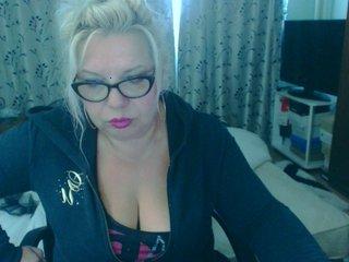 SonyaHotMilf bongacams